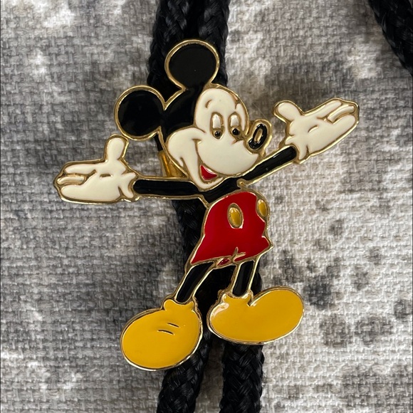 🎉HP🎉Disney’s Mickey Mouse Adjustable Lanyard - Picture 1 of 2